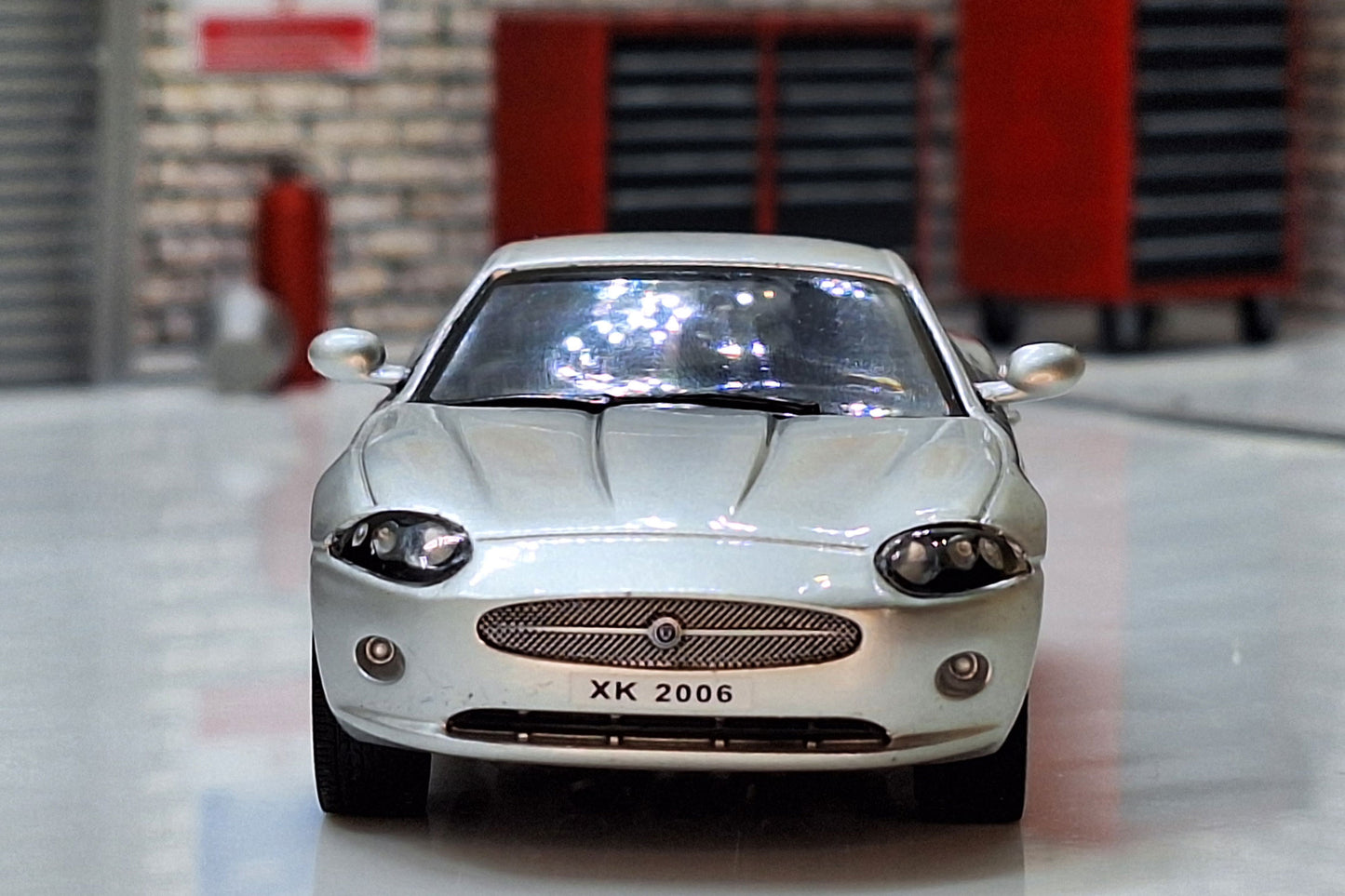 Jaguar XK Coupe 2006 Cased 1:43 Scale Supercar