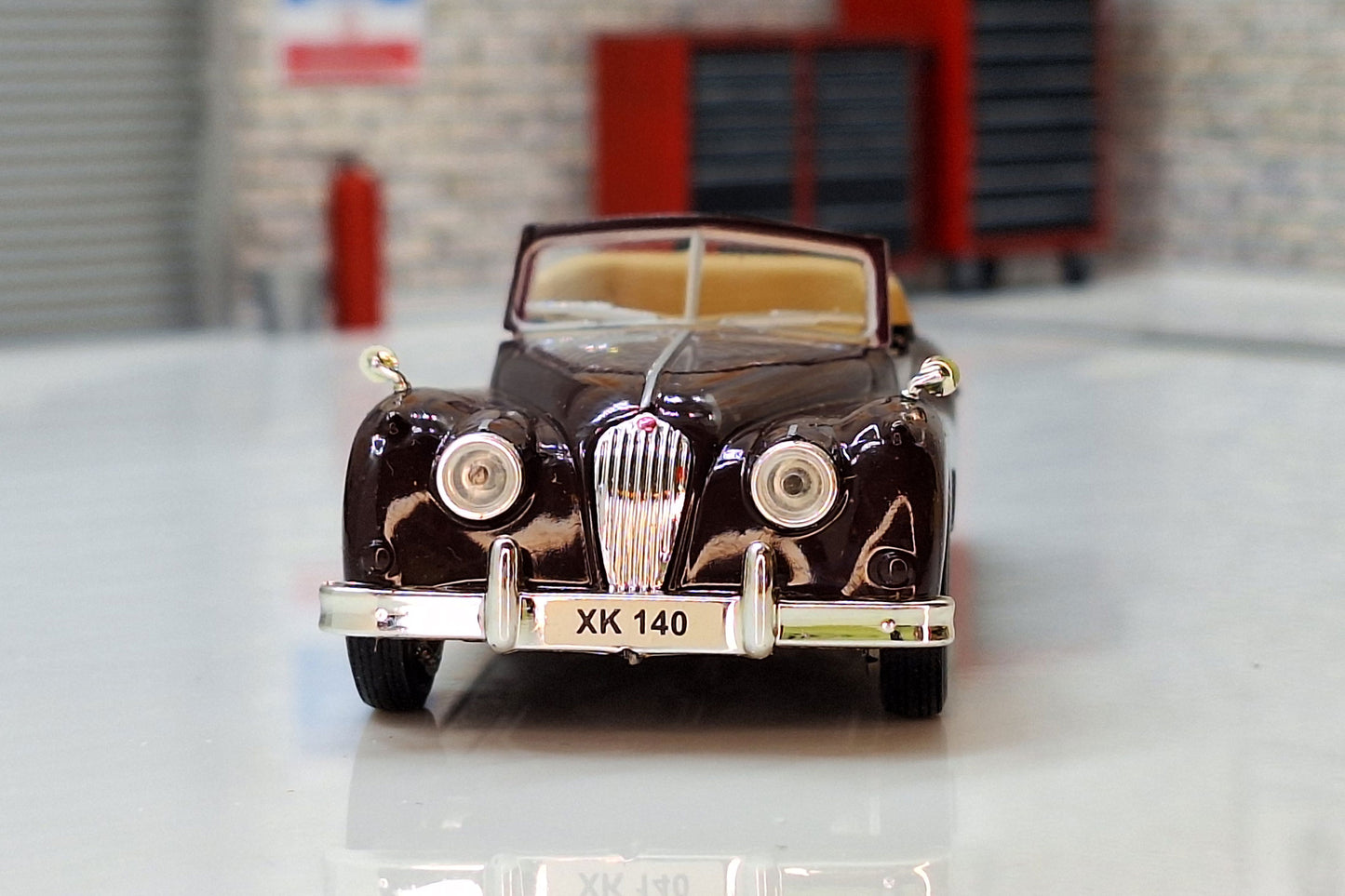 Jaguar XK140 - Maroon 1:43 Scale