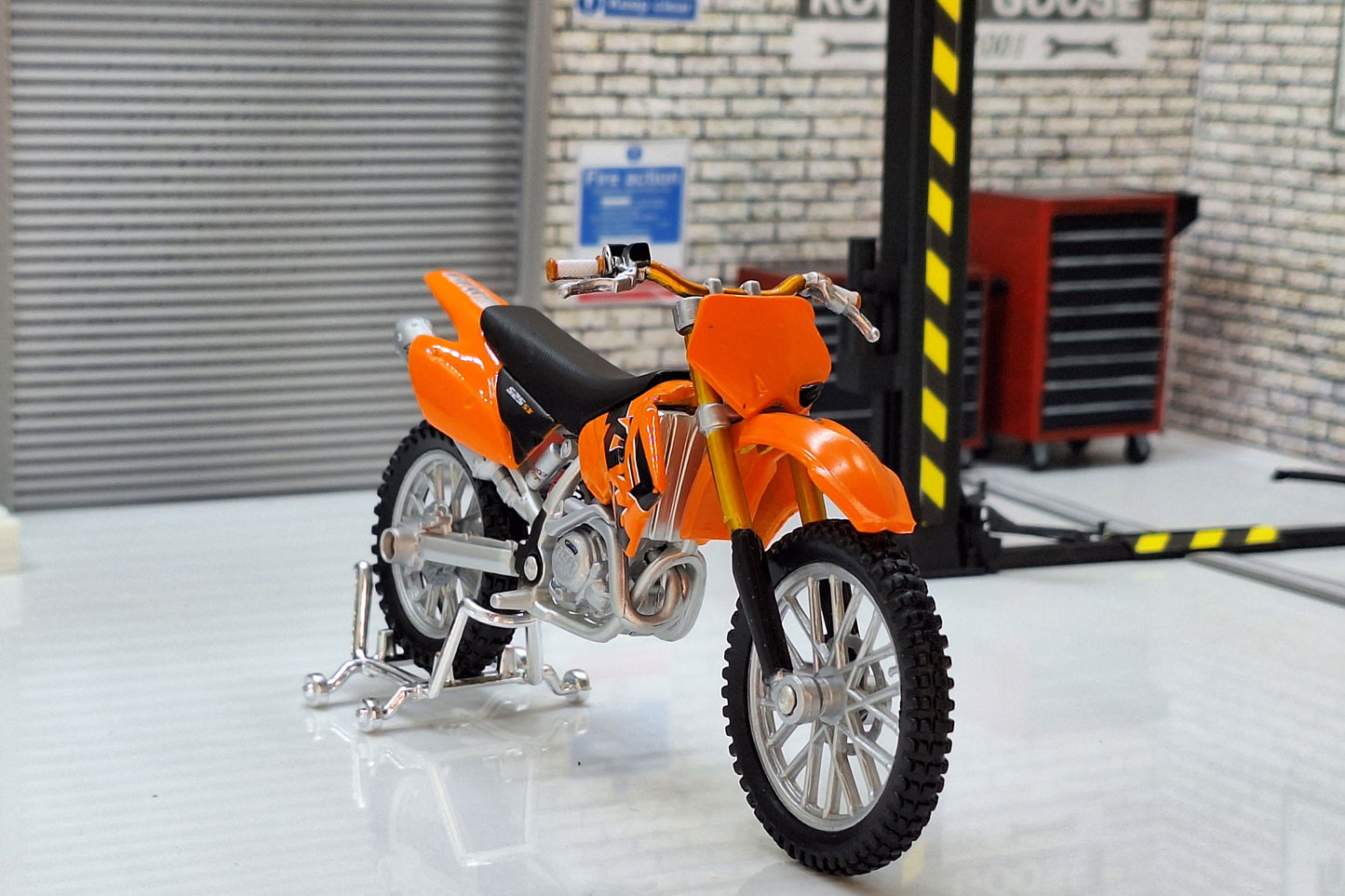 KTM 525 SX Orange 1:18 Scale