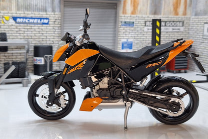 KTM 690 DUKE Orange 1:12 Scale Motorcycle