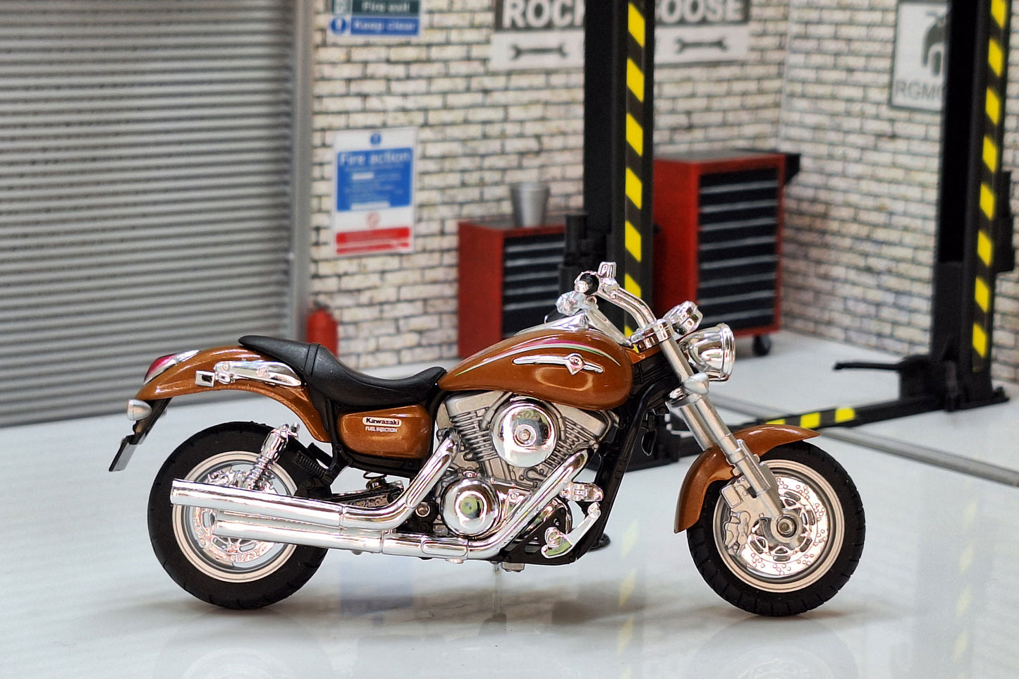 Kawasaki Vulcan Mean Streak Bronze 1:18 Scale