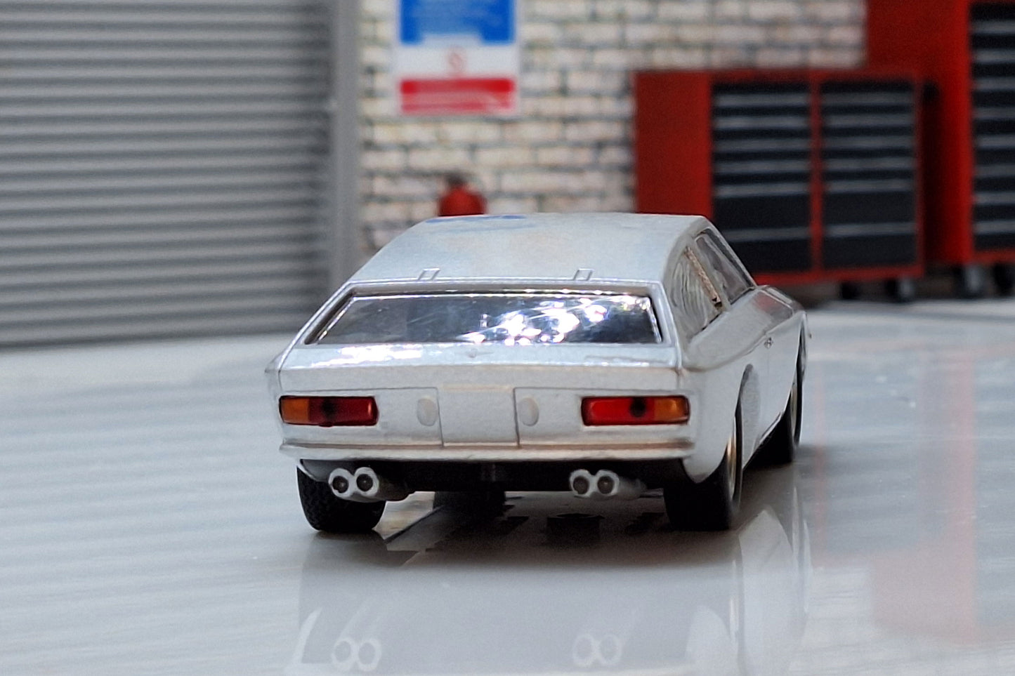 Lamborghini 4000GT Flying Star 1966 Cased 1:43 Scale Supercar