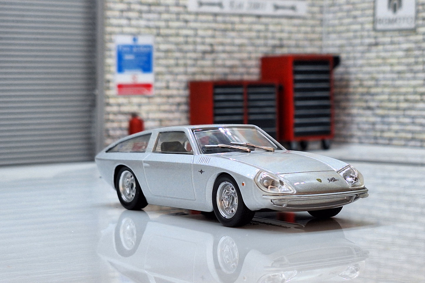 Lamborghini 4000GT Flying Star 1966 Cased 1:43 Scale Supercar