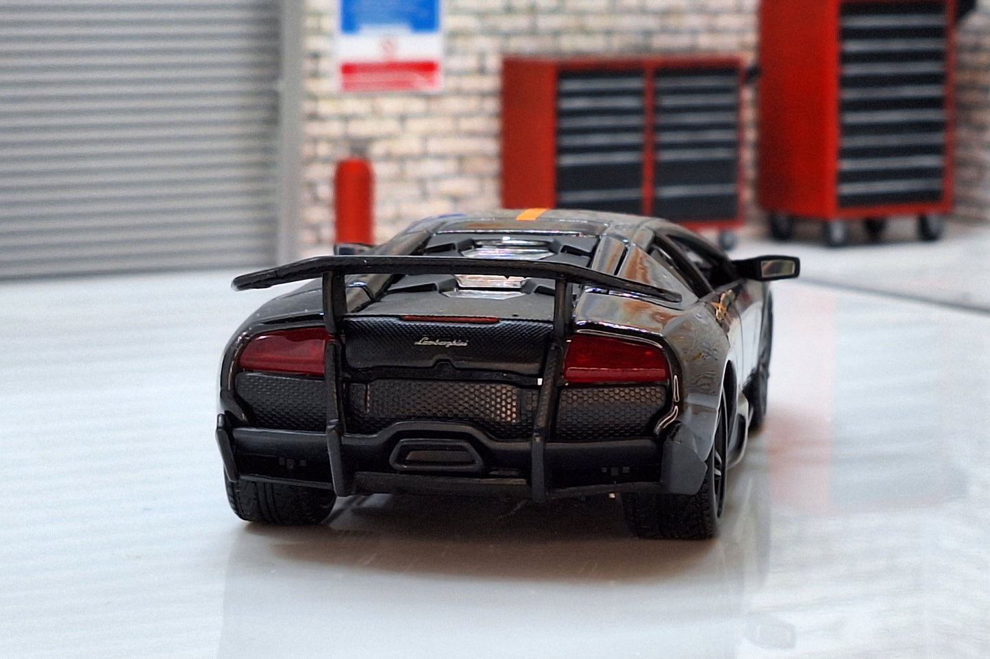 Lamborghini Murcielago LP 670-4 SV Grey 1:32 Scale Car