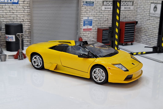 Lamborghini Murcielago Roadster  1:24 Scale