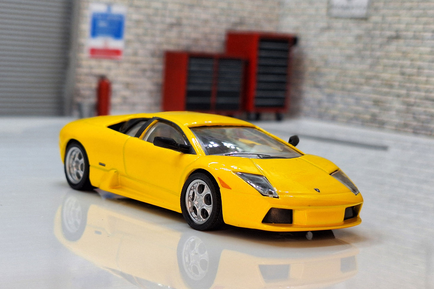 Lamborghini Murcielago - Yellow 1:43 Scale