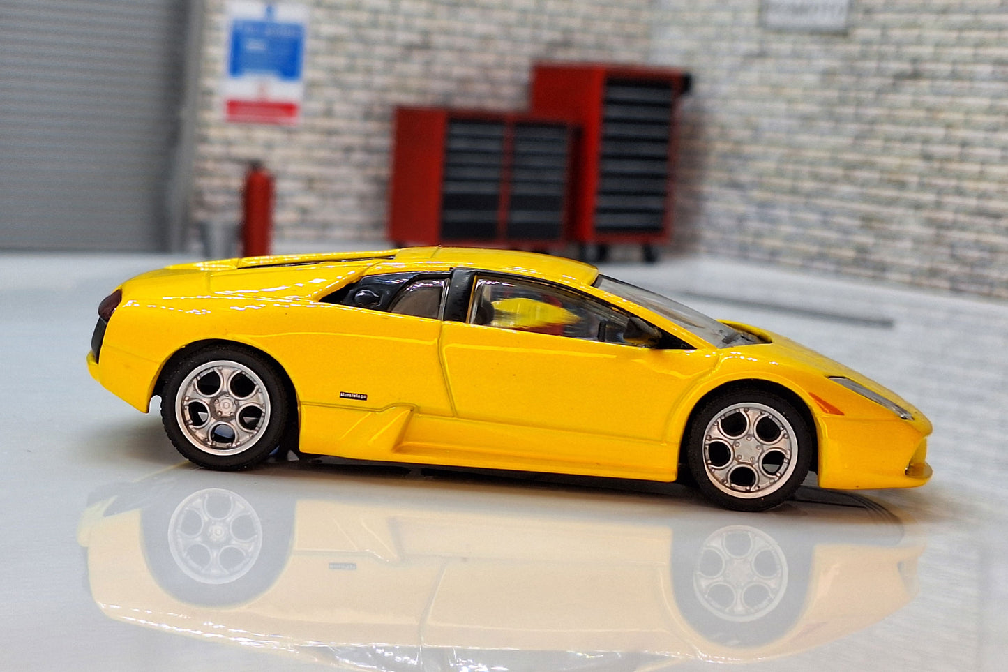 Lamborghini Murcielago - Yellow 1:43 Scale