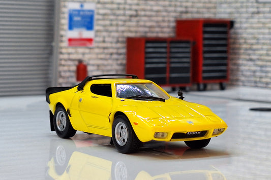 Lancia Stratos HF Stradale (1973) - Yellow 1:43 Scale