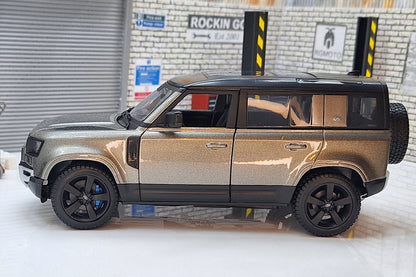 Land Rover Defender 110 4 Door Grey 1:24 Scale