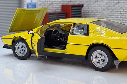 Lotus Esprit 79 - Yellow 1:24 Scale Car Model