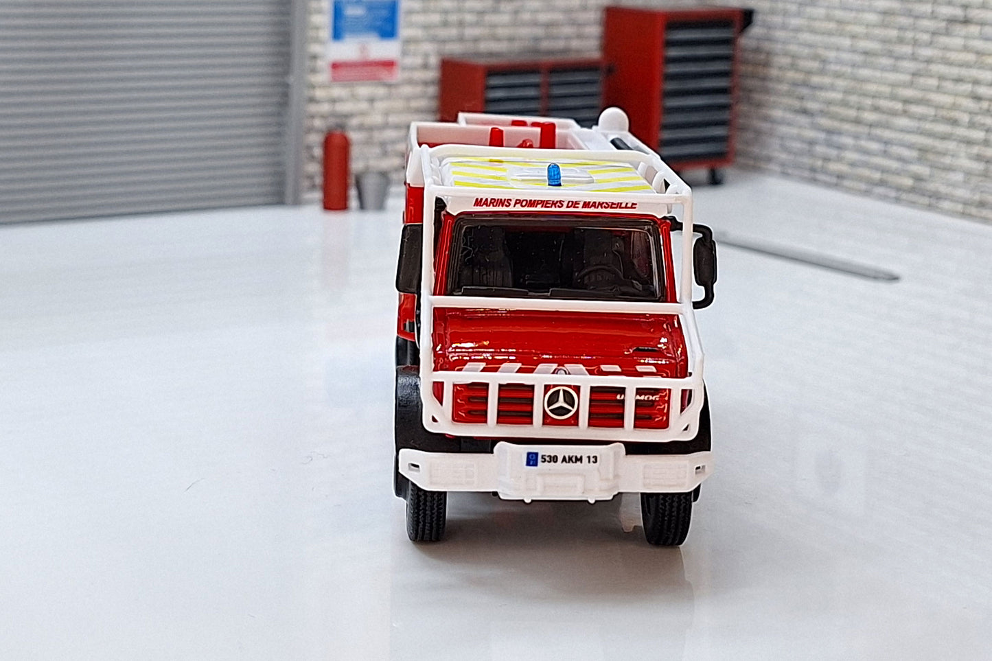 Mercedes UNIMOG U5000 FIRE Engine  1:50 Scale Model