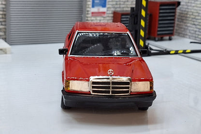 MERCEDES BENZ 190E  1:24 Scale