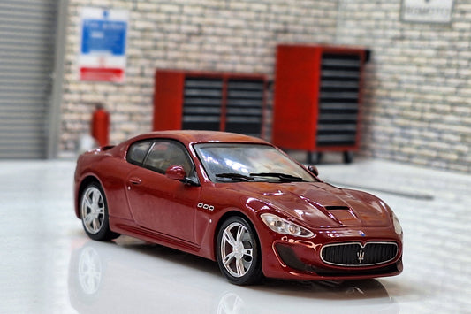 Maserati Grandturismo MC Stradale 2012 Cased 1:43 Scale Supercar