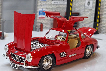 Mercedes 300 SL  Red 1:24 Scale