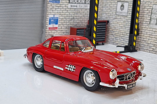 Mercedes 300 SL  Red 1:24 Scale