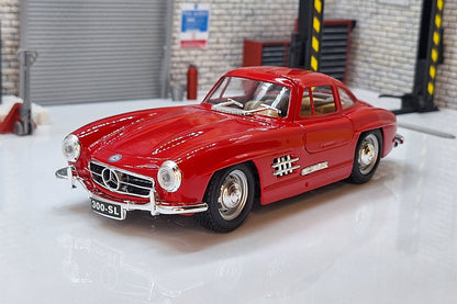 Mercedes 300 SL  Red 1:24 Scale