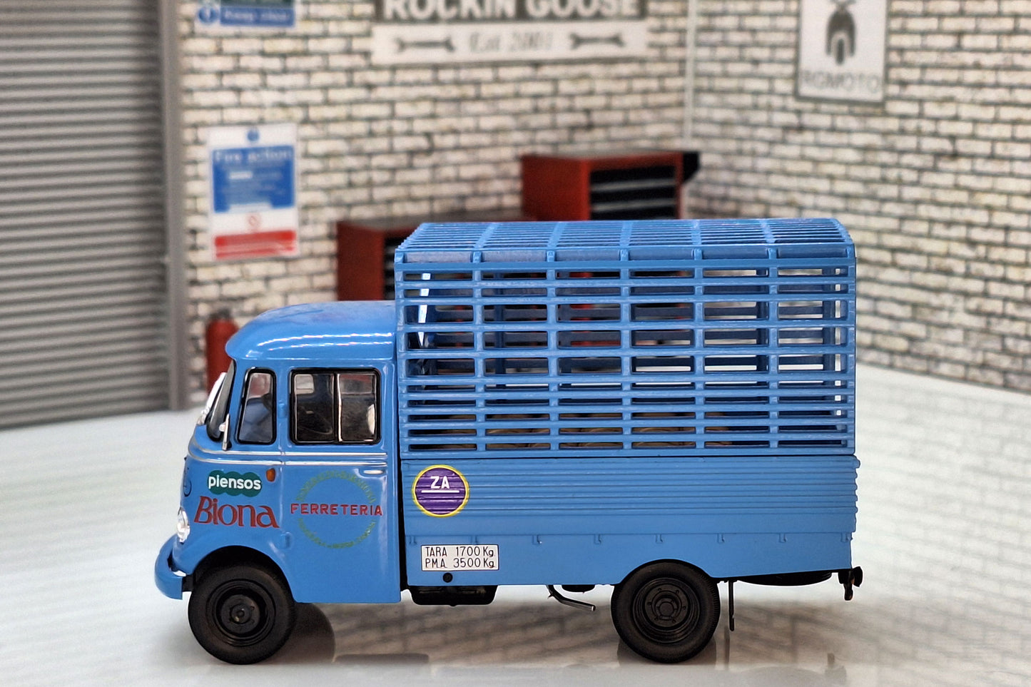 Mercedes Benz L319 1963 'Pienso' Blue Truck Lorry 1:43 Scale Model