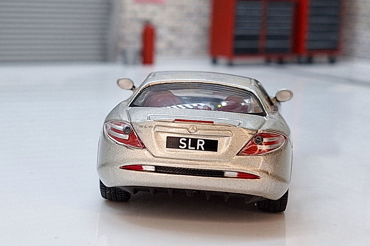 Mercedes Benz Slr 1:43 Scale