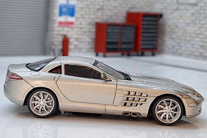 Mercedes Benz Slr 1:43 Scale