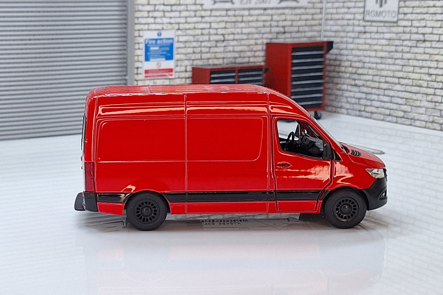 Mercedes Sprinter Van Red 1:50 Scale