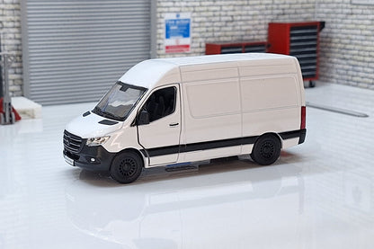 Mercedes Sprinter Van White 1:50 Scale