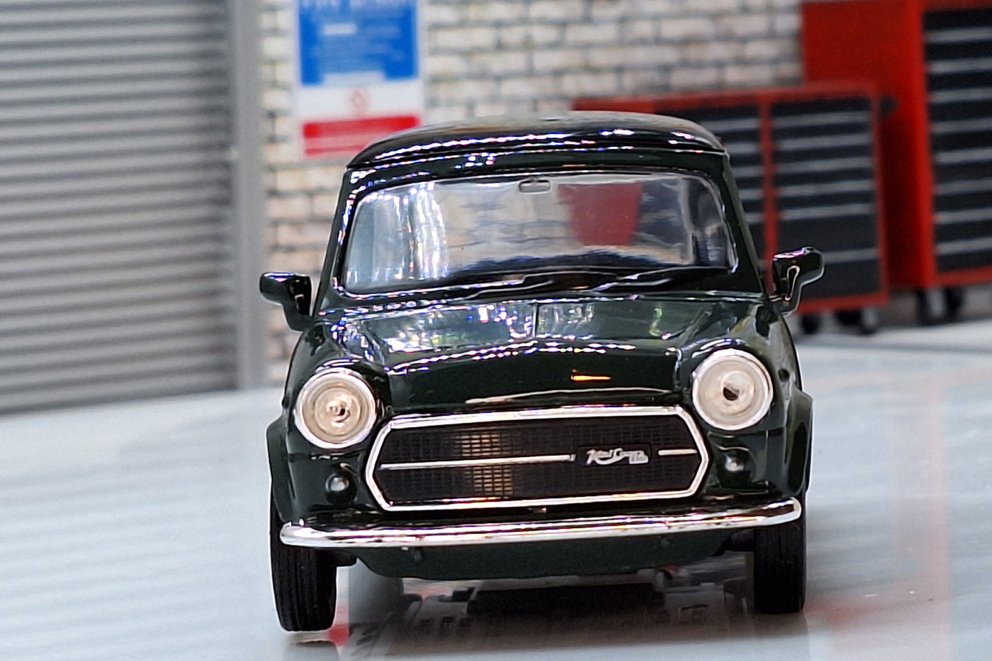 Mini Cooper 1300 - Green 1:34 Scale Car Model