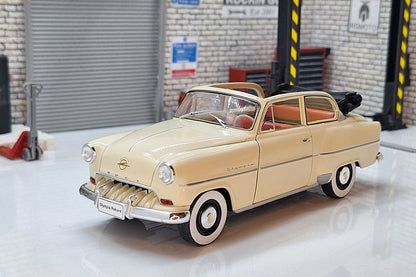 Opel Olympia Rekord Cabrio Limousine 1954 1:24 Scale