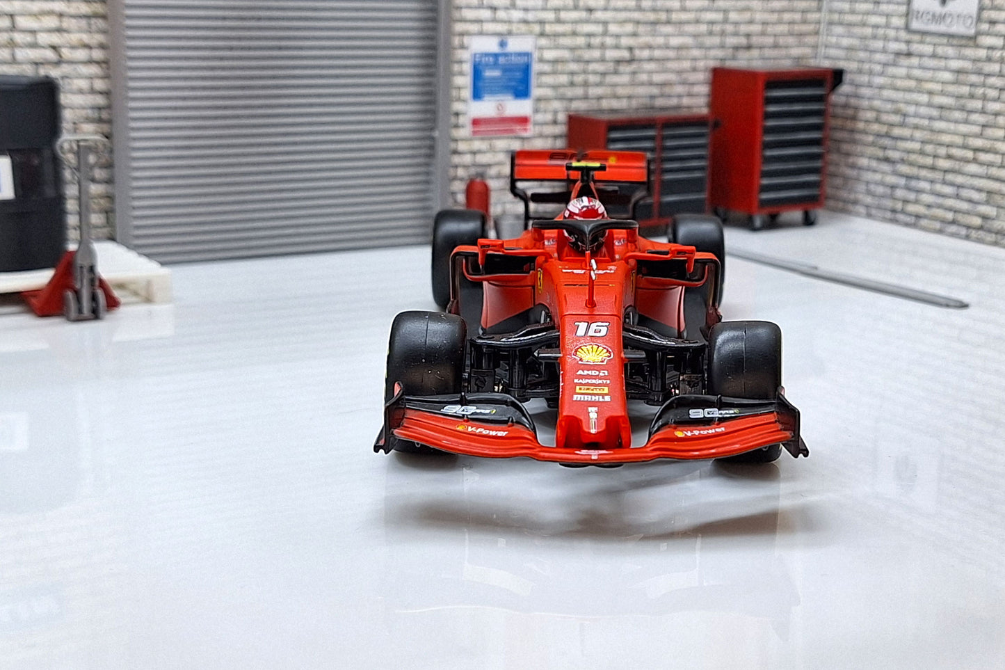 Radio Control RC Ferrari F1 Formula 1 Car Charles Leclerc #16 1:24 Scale Premium Car