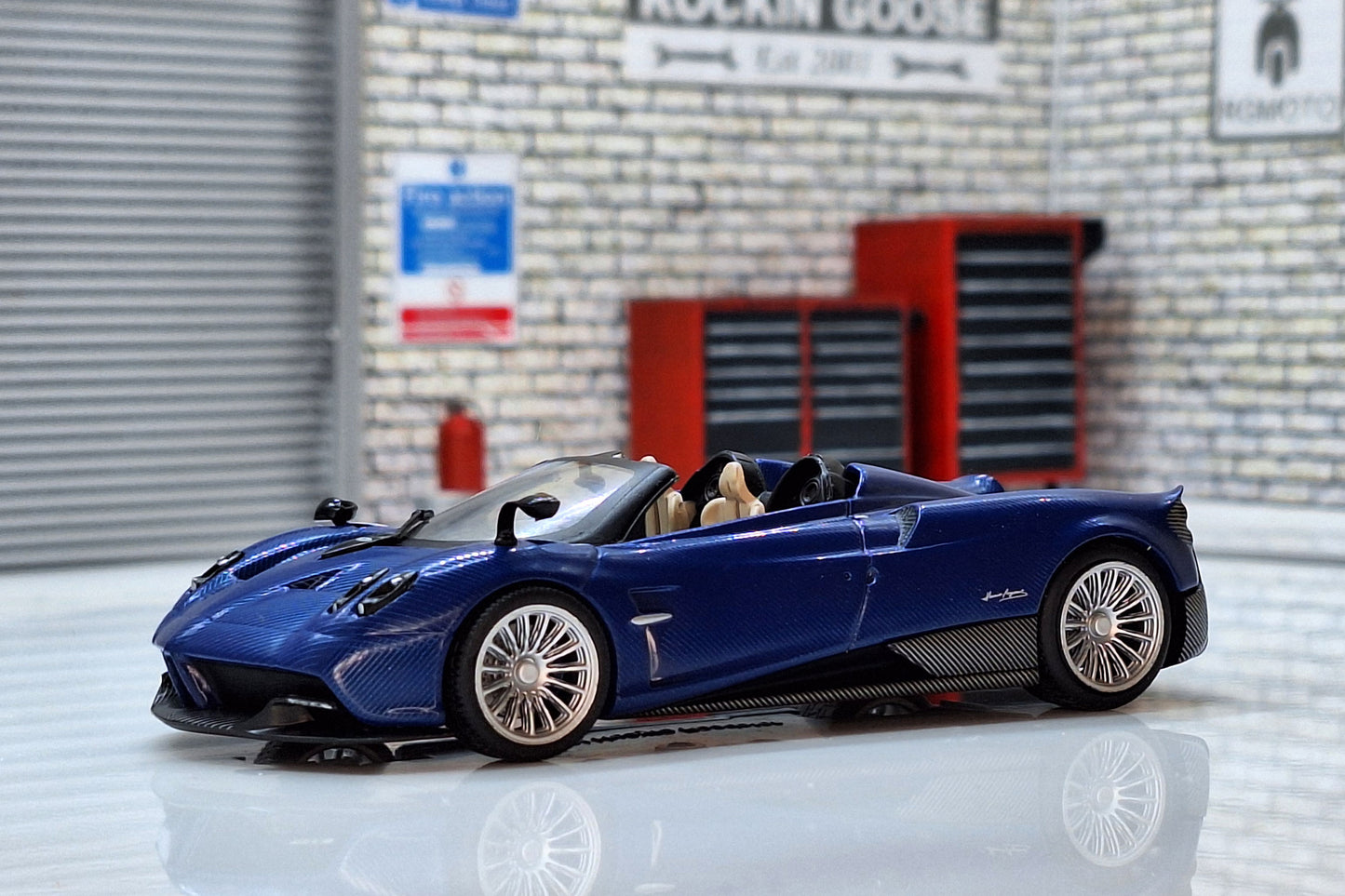 Pagani Huayra Roadster 201 Cased 1:43 Scale Supercar