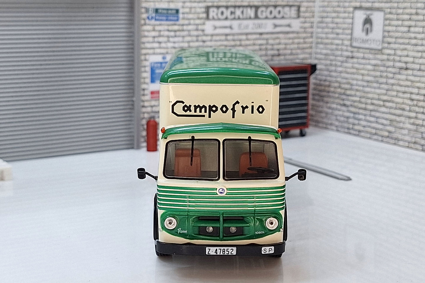 Pegaso 1060 'Cabezon' Campofrio (1964) Refrigerated Truck 1:43 Scale Model