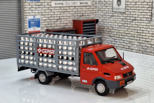 Renault Pegaso Daily 1994 'Cepsa' Red/Grey Truck Lorry 1:43 Scale Model