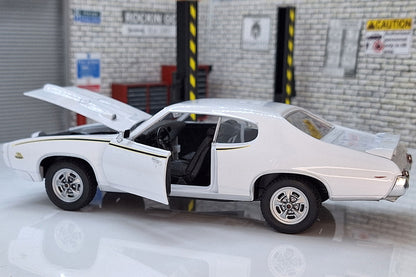 Pontiac GTO 'The Judge' 1969 - White 1:24 Scale Car