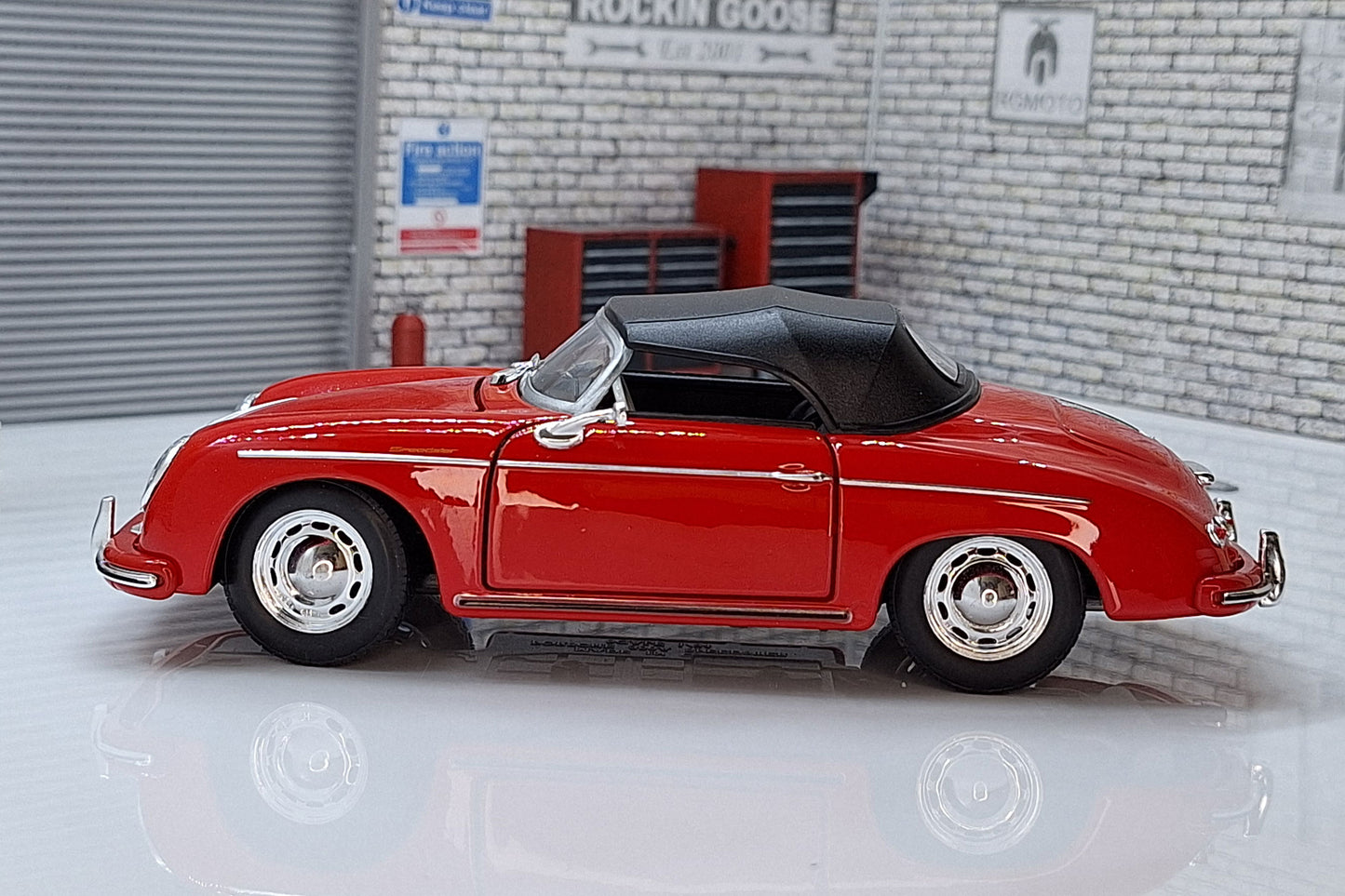 Porsche 356 A Speedster Red 1:24 Scale Car Model