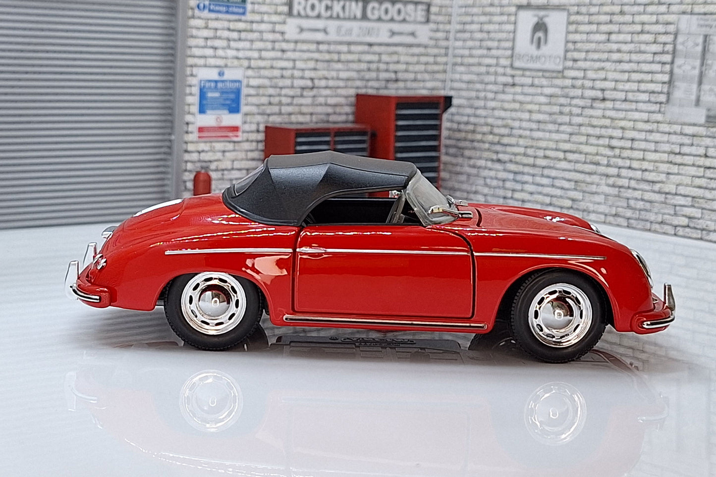 Porsche 356 A Speedster Red 1:24 Scale Car Model