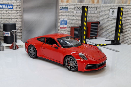 Porsche 911 Carrera 4S Red 1:24 Scale Car Model