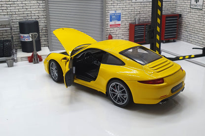 Porsche 911 Carrera S (991) - Yellow  1:24 Scale