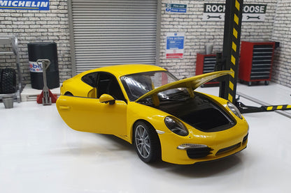 Porsche 911 Carrera S (991) - Yellow  1:24 Scale