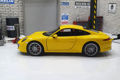 Porsche 911 Carrera S (991) - Yellow  1:24 Scale