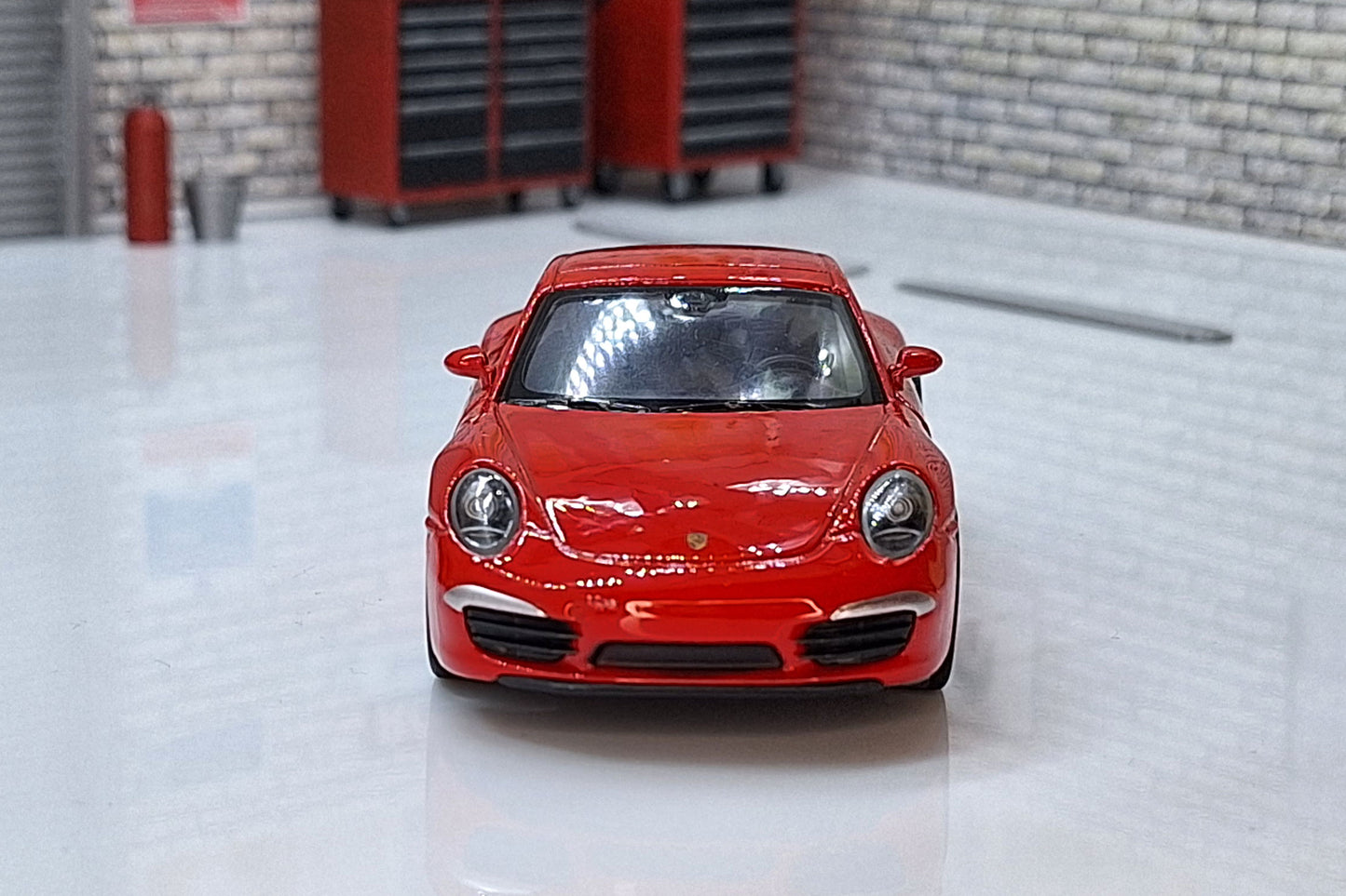 Porsche 911(997) Carrera S Coupe - Red 1:43 Scale Car