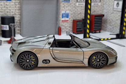 Porsche 918 Spyder - Metalic Grey 1:24 Scale Car Model