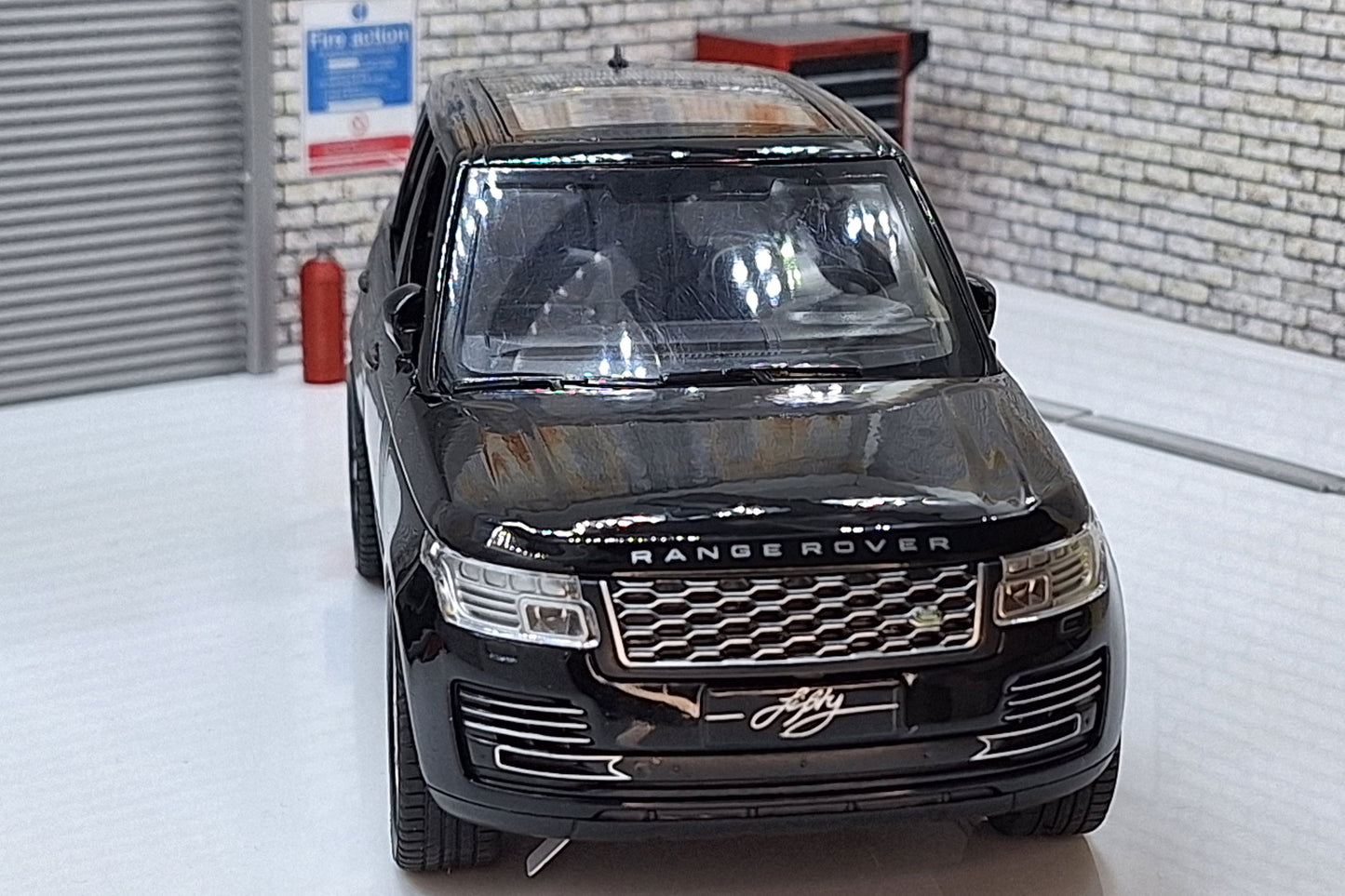 Range Rover 50th Anniversary Version Black 1:24 Scale Car Model with Sounds & Light