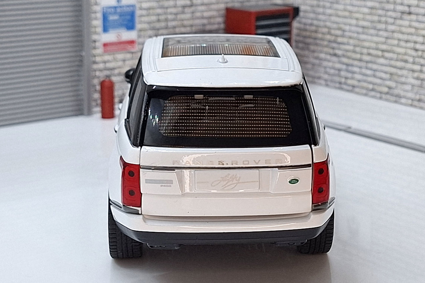 Range Rover 50th Anniversary Version White 1:24 Scale Car Model with Sounds & Light