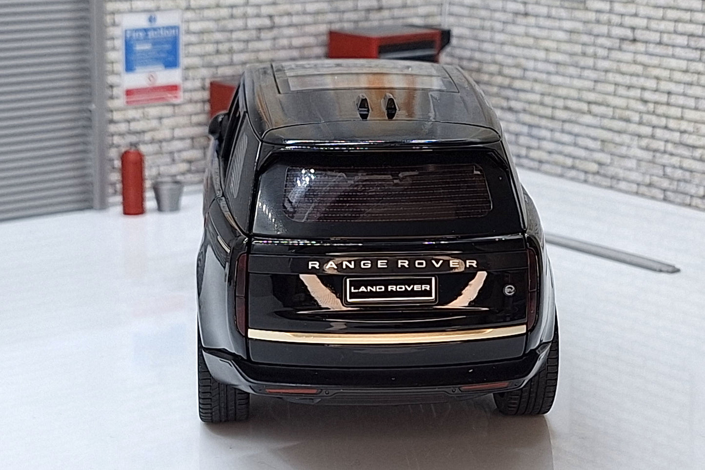 Range Rover SV (Special Vehicles) Black 1:24 Scale Car Model with Sounds & Light