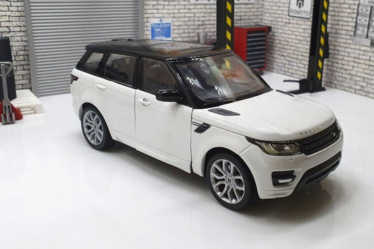 Range Rover Sport - White 1:24 Scale Car Model