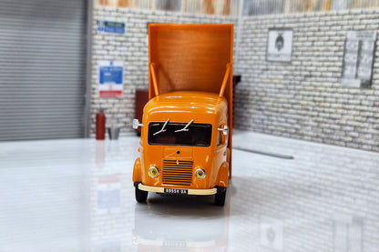 Renault 1000 Kg Van Series DDE Road Maintenance 1964 1:43 Scale Model