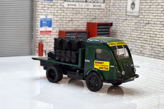 Renault 2 Tons Coal Merchant Truck 1947 1:43 Scale Model