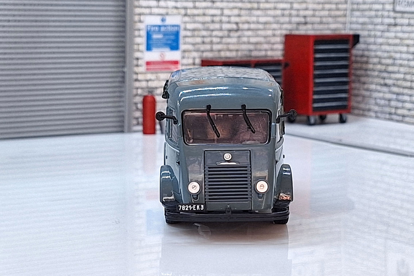 Renault 206 E1 Merchant Grocers Van 1956 1:43 Scale Model