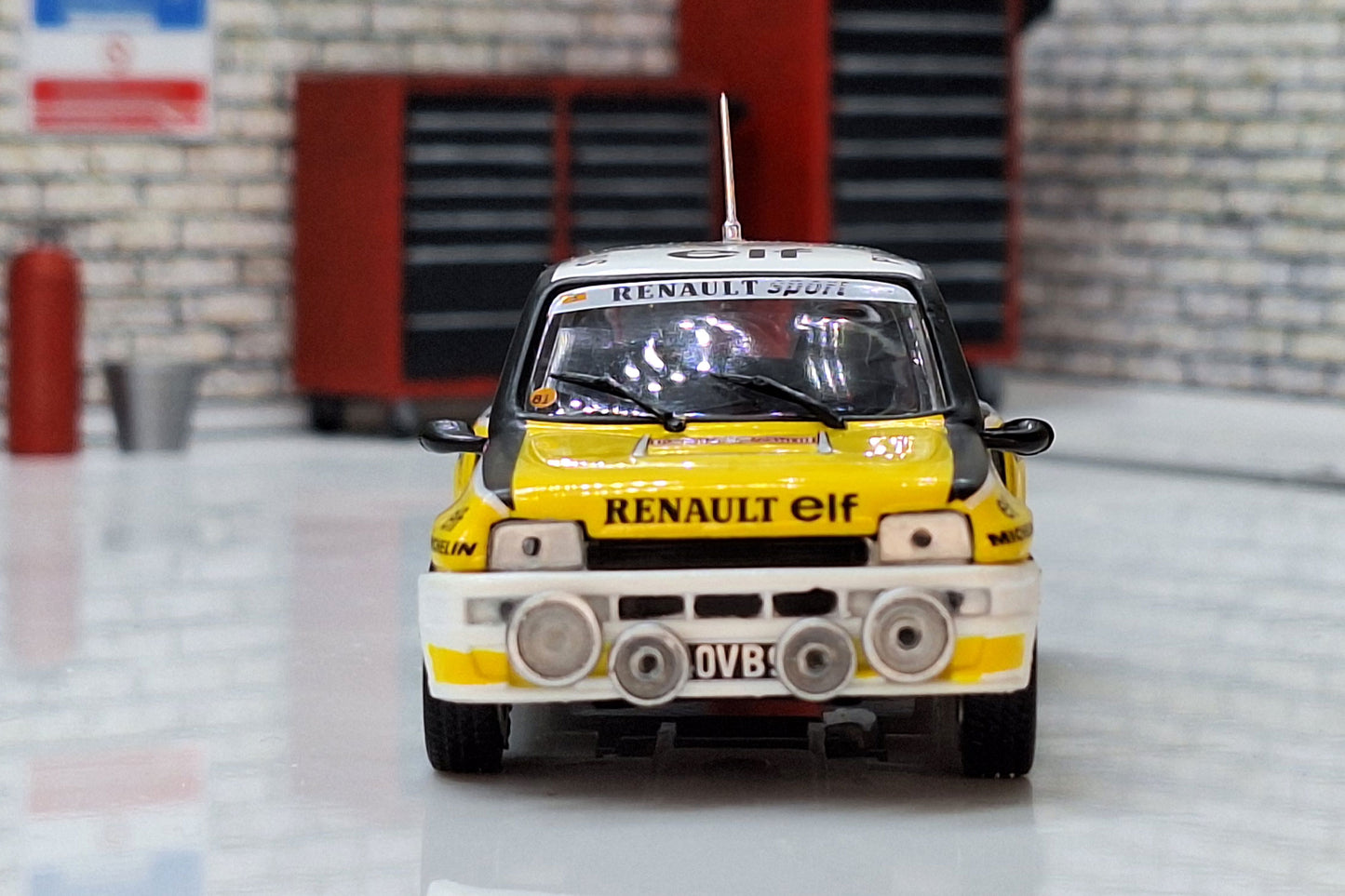 1:43 Scale Model Renault 5 Turbo - Ragnotti #9  -  IXO Rally Car