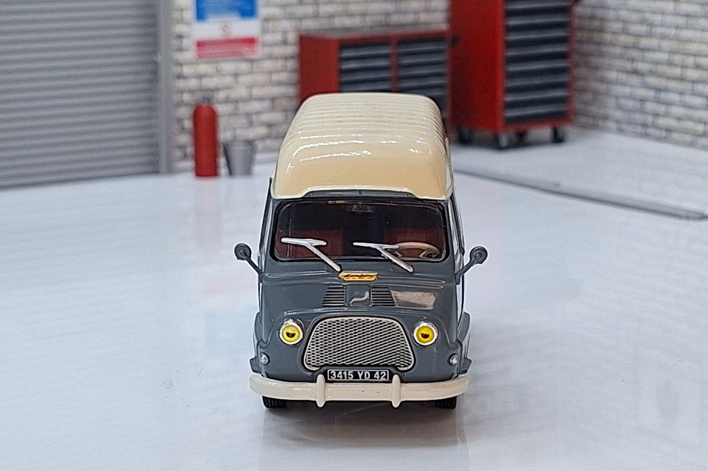 Renault Estafette Fourgon Commercial Van 1961 1:43 Scale Model