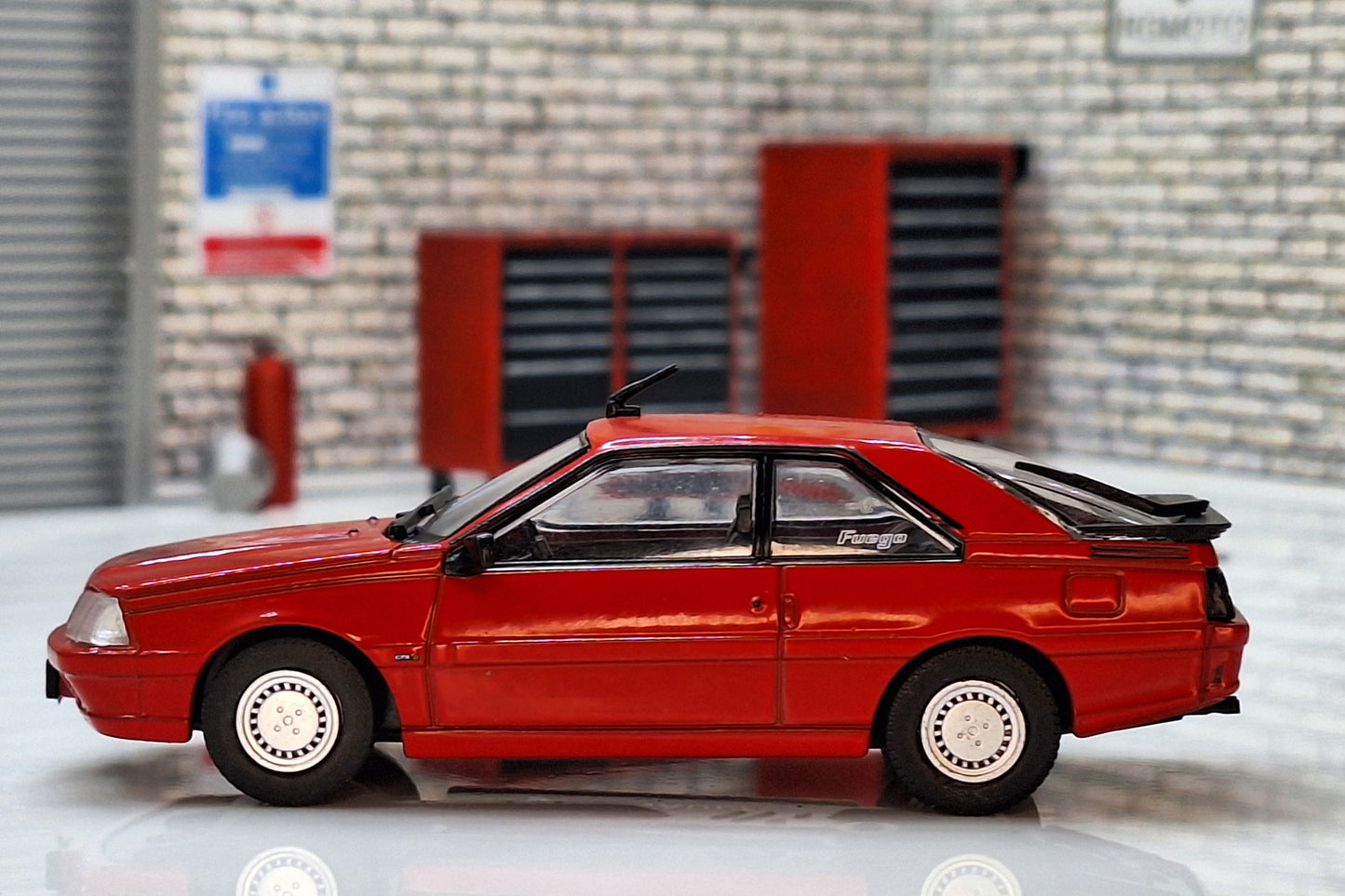 Renault Fuego Gta Max 1991 1:43 Scale Supercar